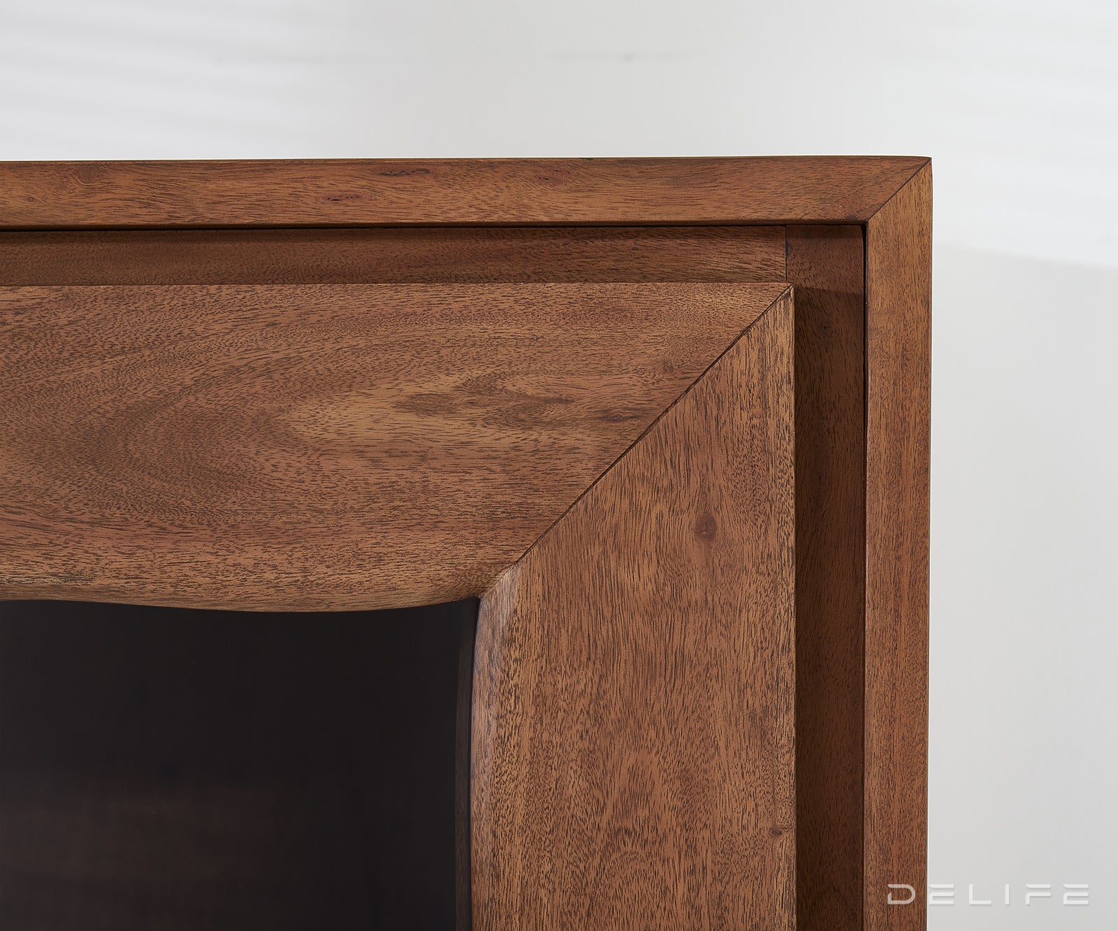 Visoka komoda Live-Edge 120x190cm, Material: Akacija