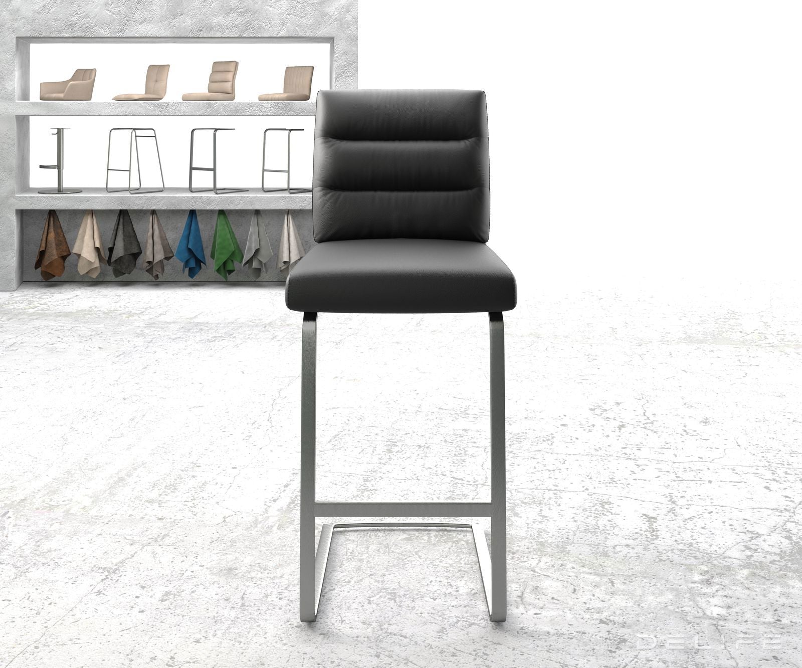 Barski stol Pela, Material: Usnje