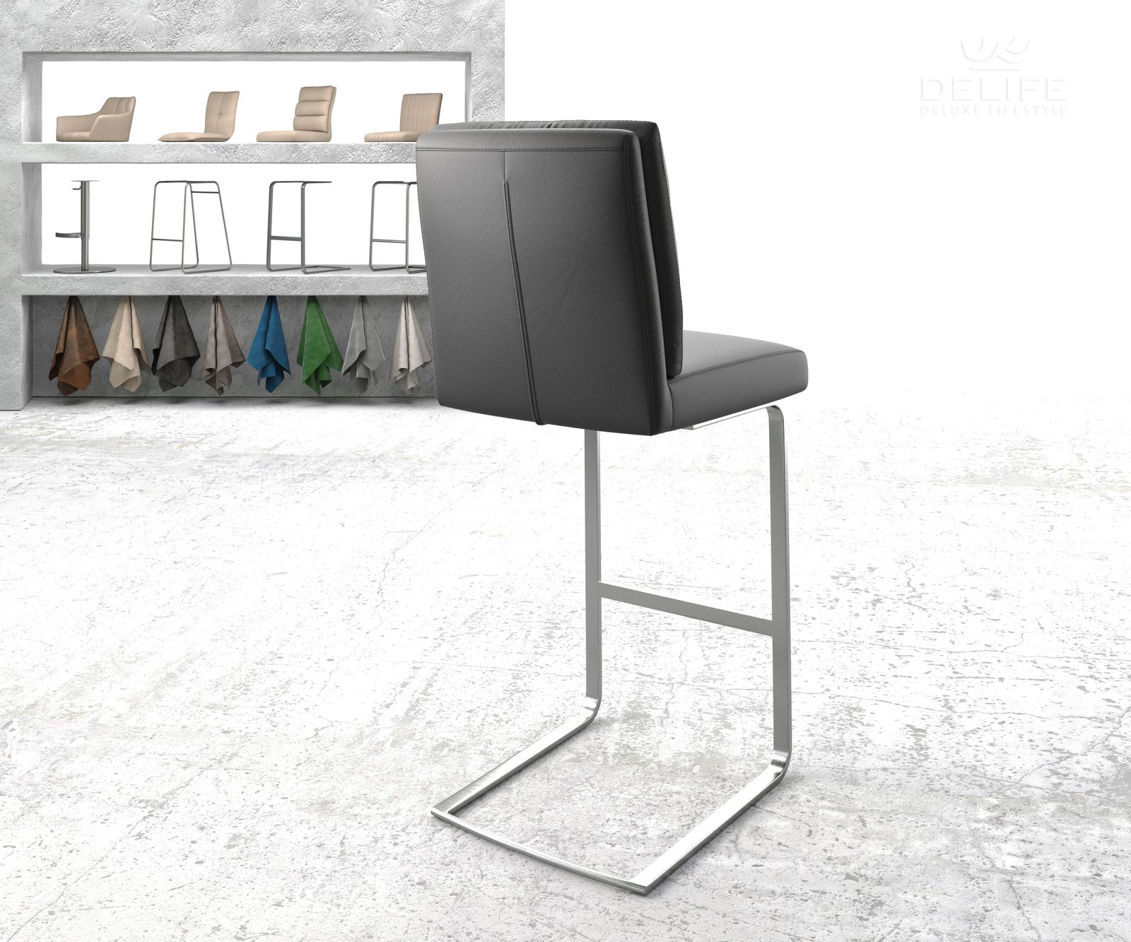 Barski stol Pela, Material: Usnje