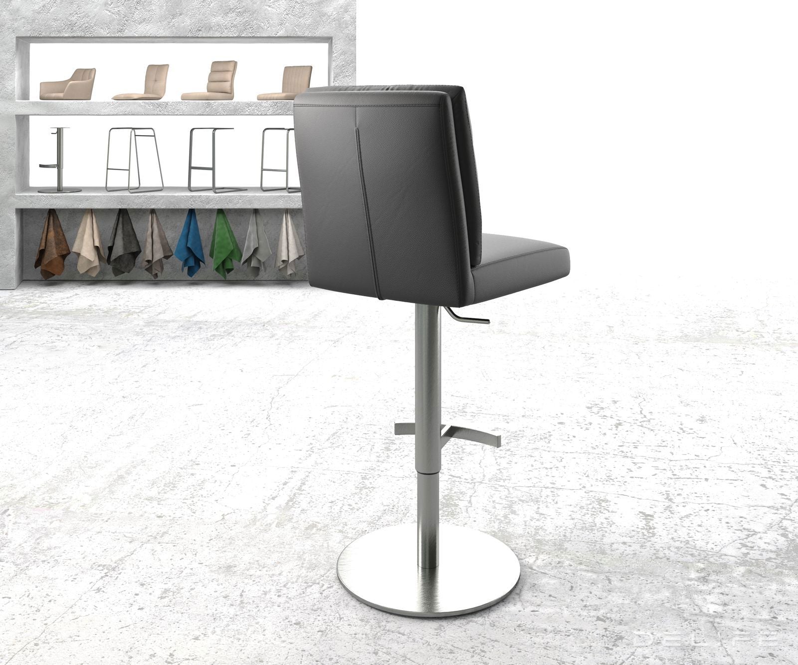 Barski stol Pela, Material: Usnje