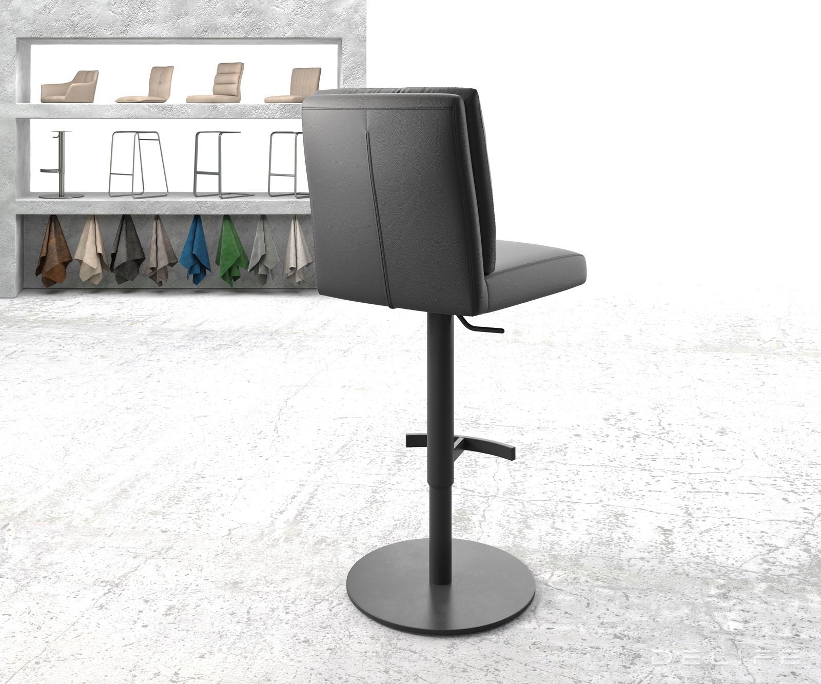 Barski stol Pela, Material: Usnje