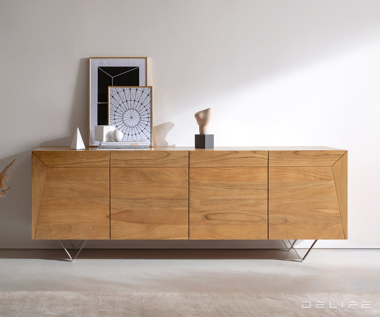 Komoda Kayu, Material: akacija