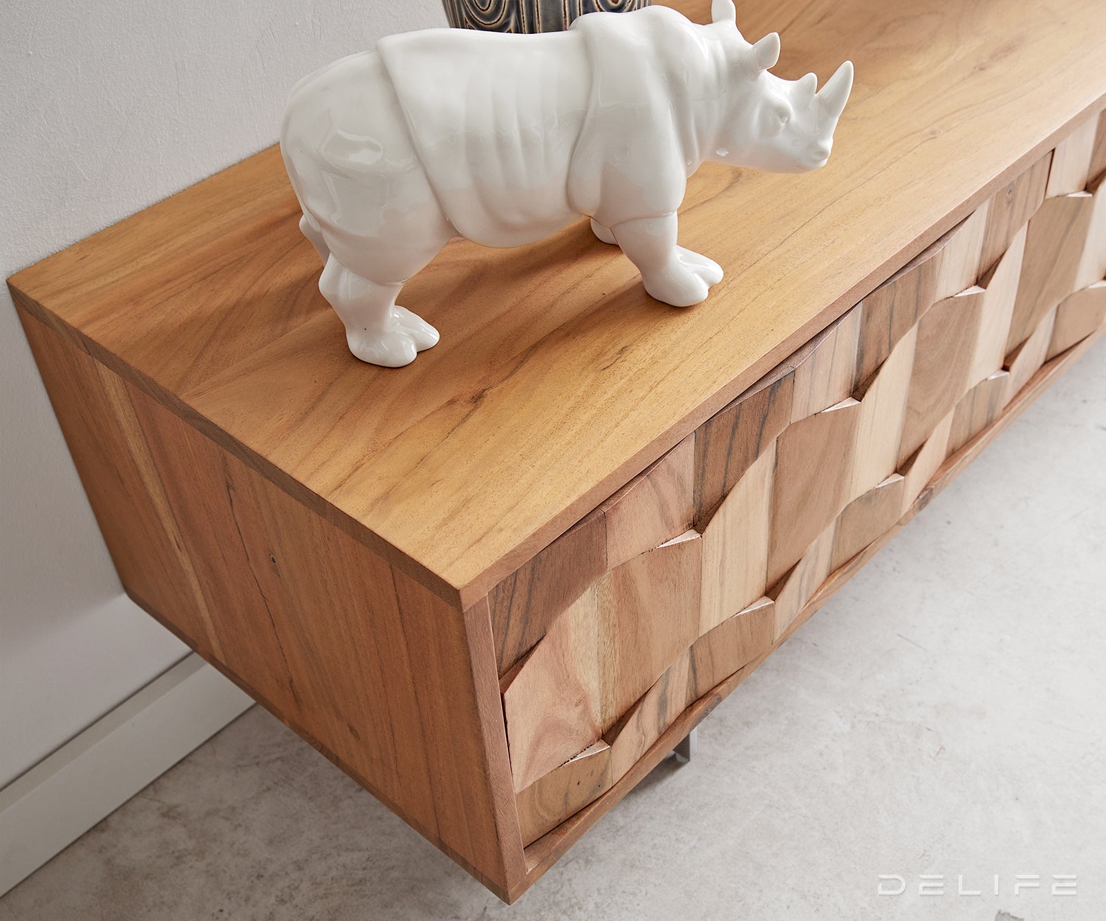 Predalnik Fevo, 4 vrata, Material: Akacija