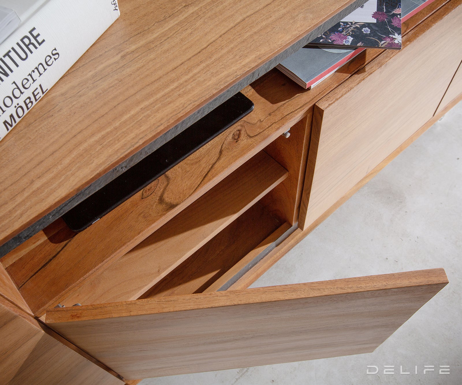 Predalnik Stonegrace, Material: Akacija