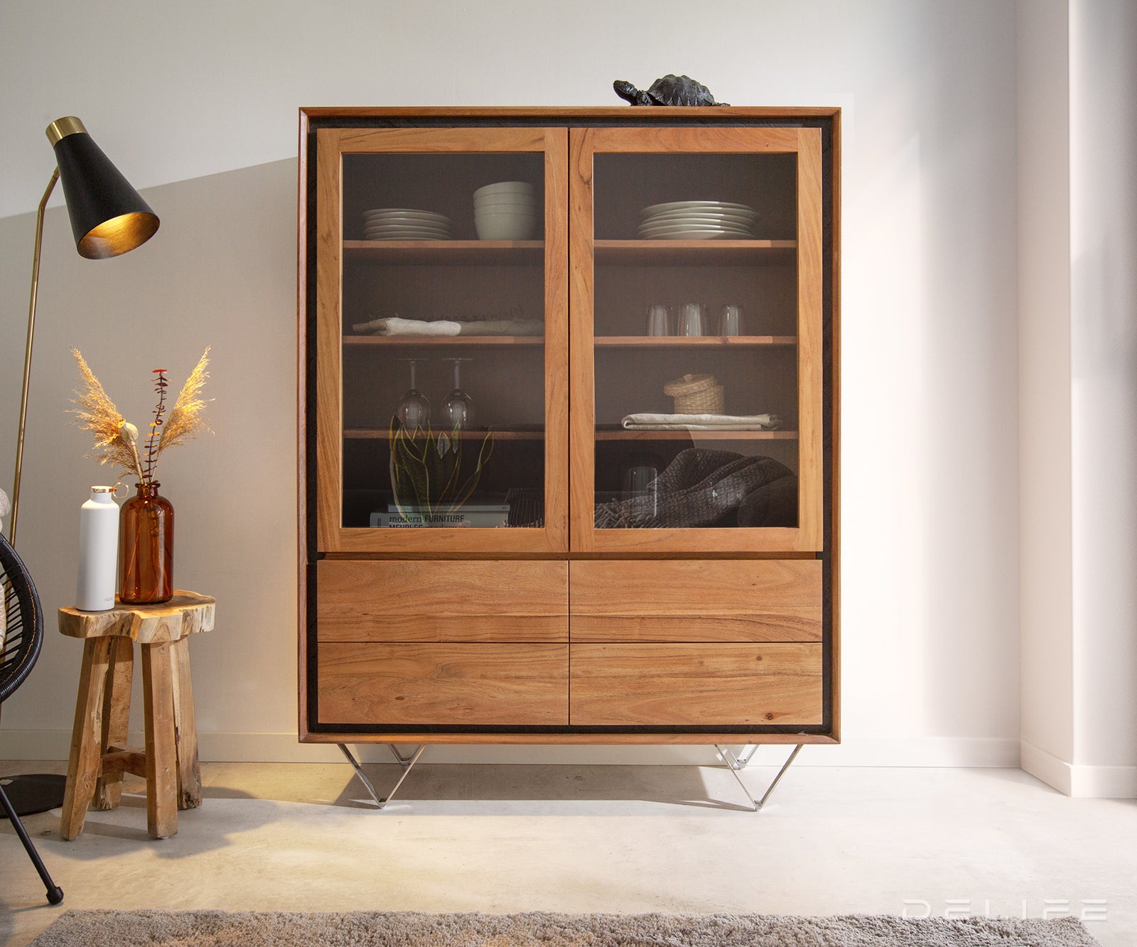 Visoka komoda Stonegrace, Material: Akacija