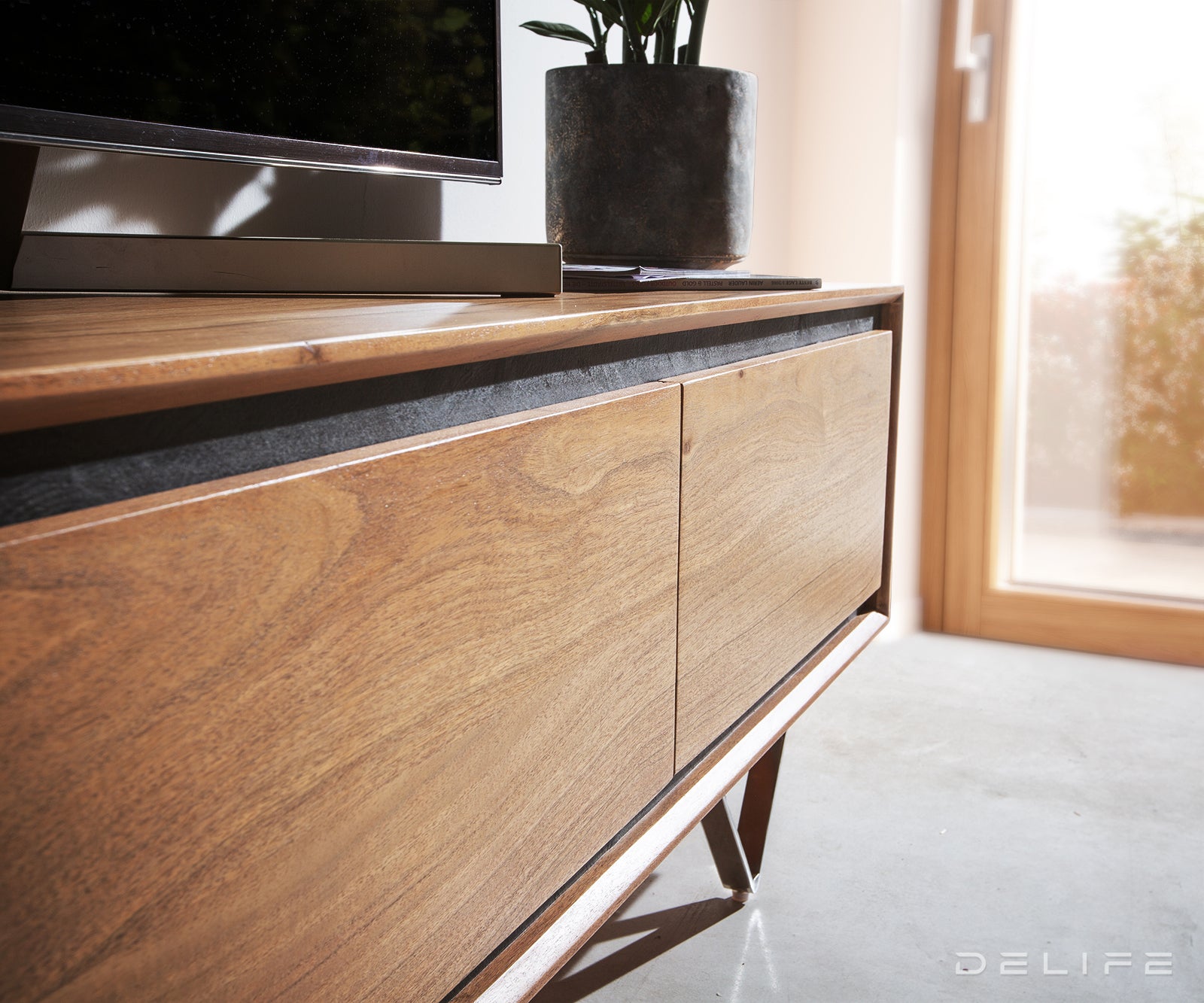 Predalnik Stonegrace, 4 vrata, 200 cm, Material: akacija