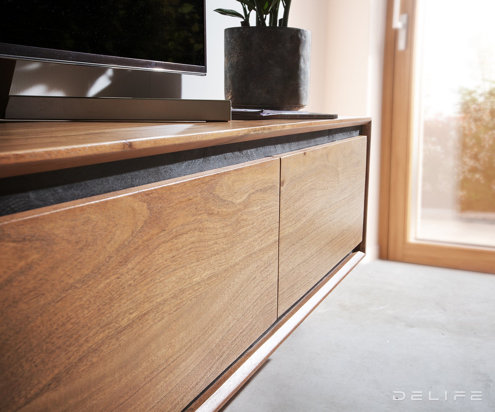 Predalnik Stonegrace, 4 vrata, 200 cm, Material: akacija