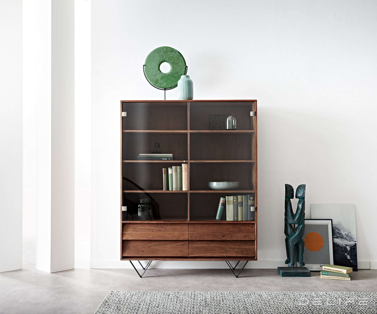 Visoka komoda Eloi, Material: Akacija 