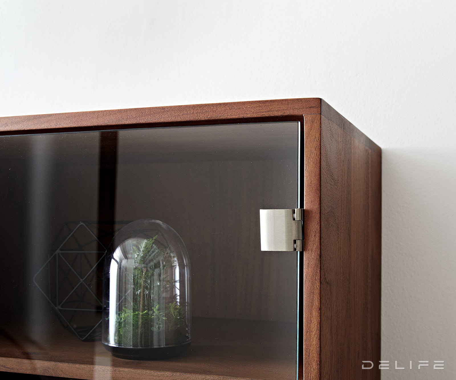 Visoka komoda Eloi, Material: Akacija 