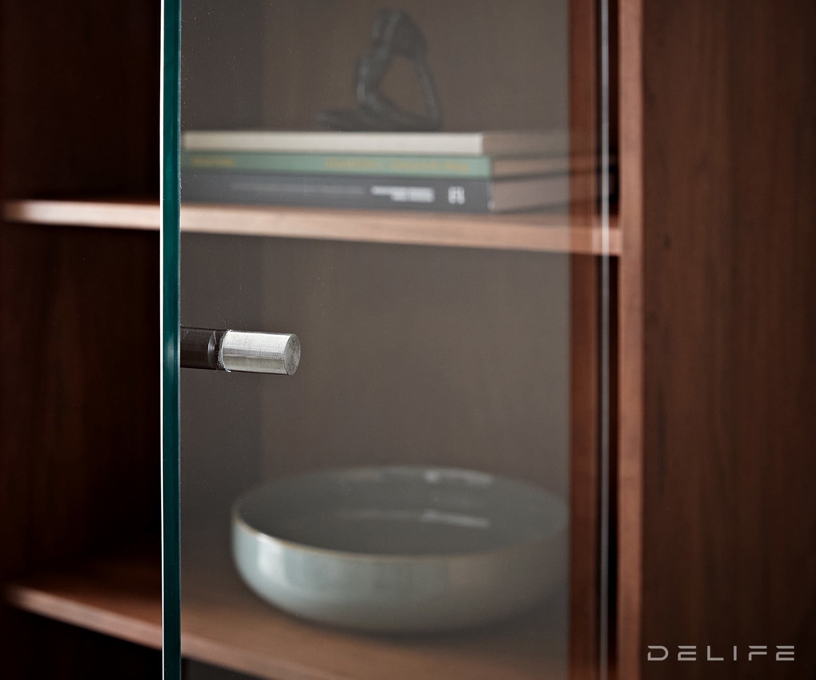 Visoka komoda Eloi, Material: Akacija 