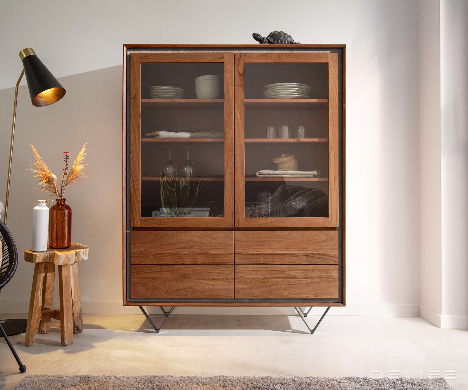 Visoka komoda Stonegrace, Material: Akacija