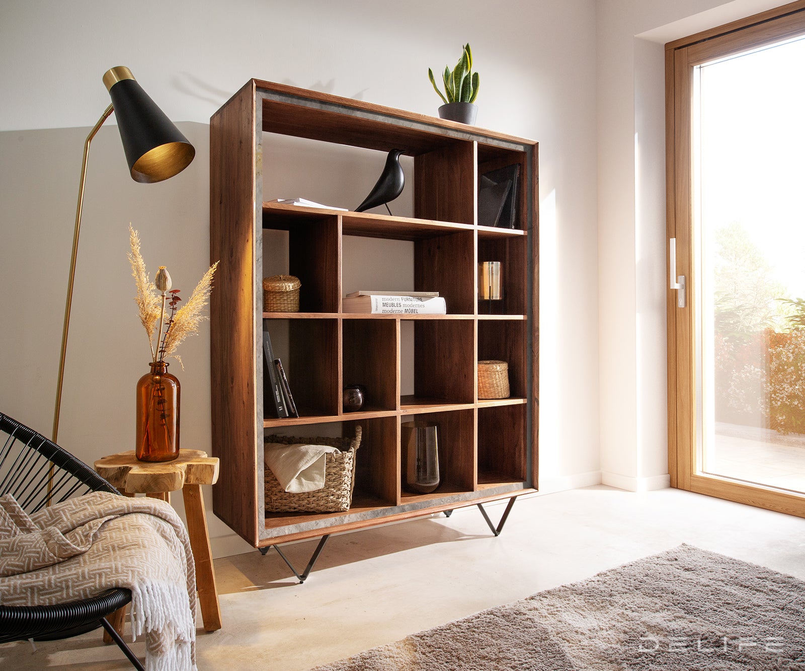 Visoka komoda Stonegrace, Material: Akacija