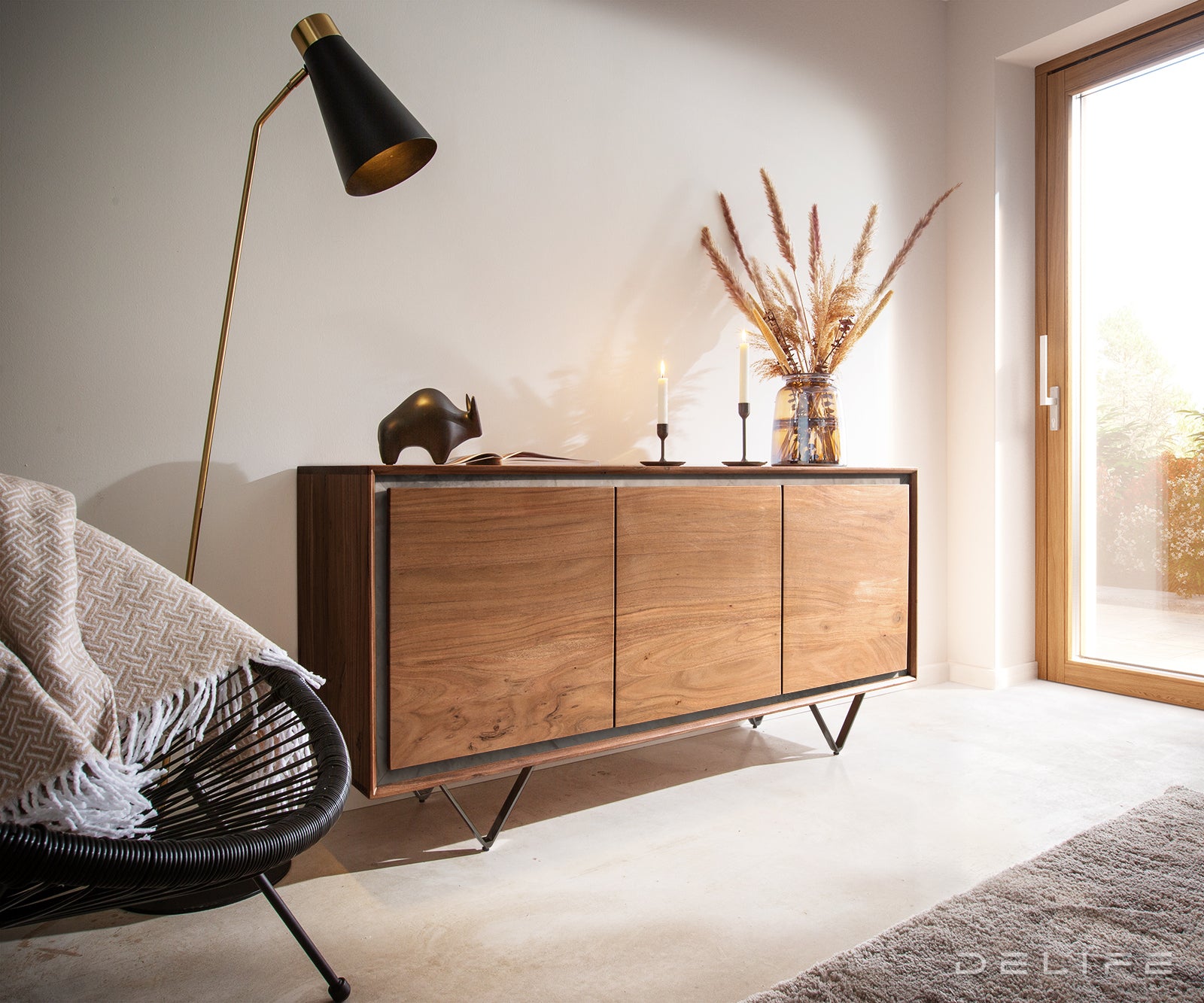 Predalnik Stonegrace, Material: Akacija