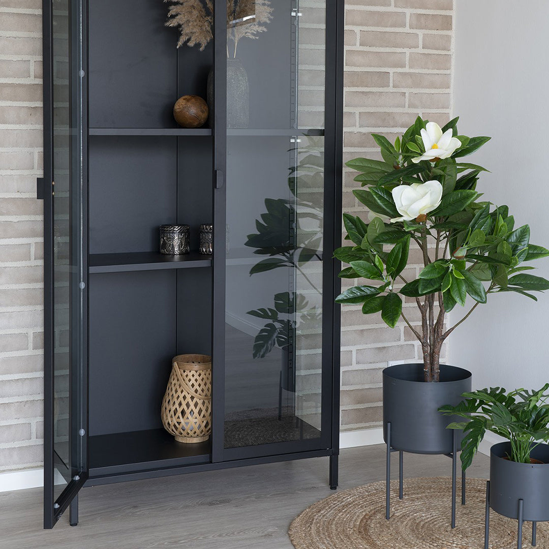 Omarica Brisbane, Material: Jeklo