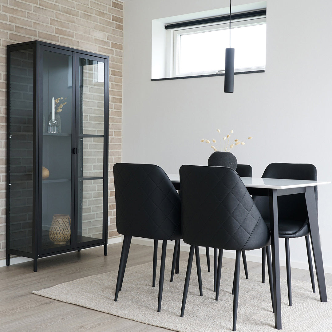 Omarica Brisbane, Material: Jeklo