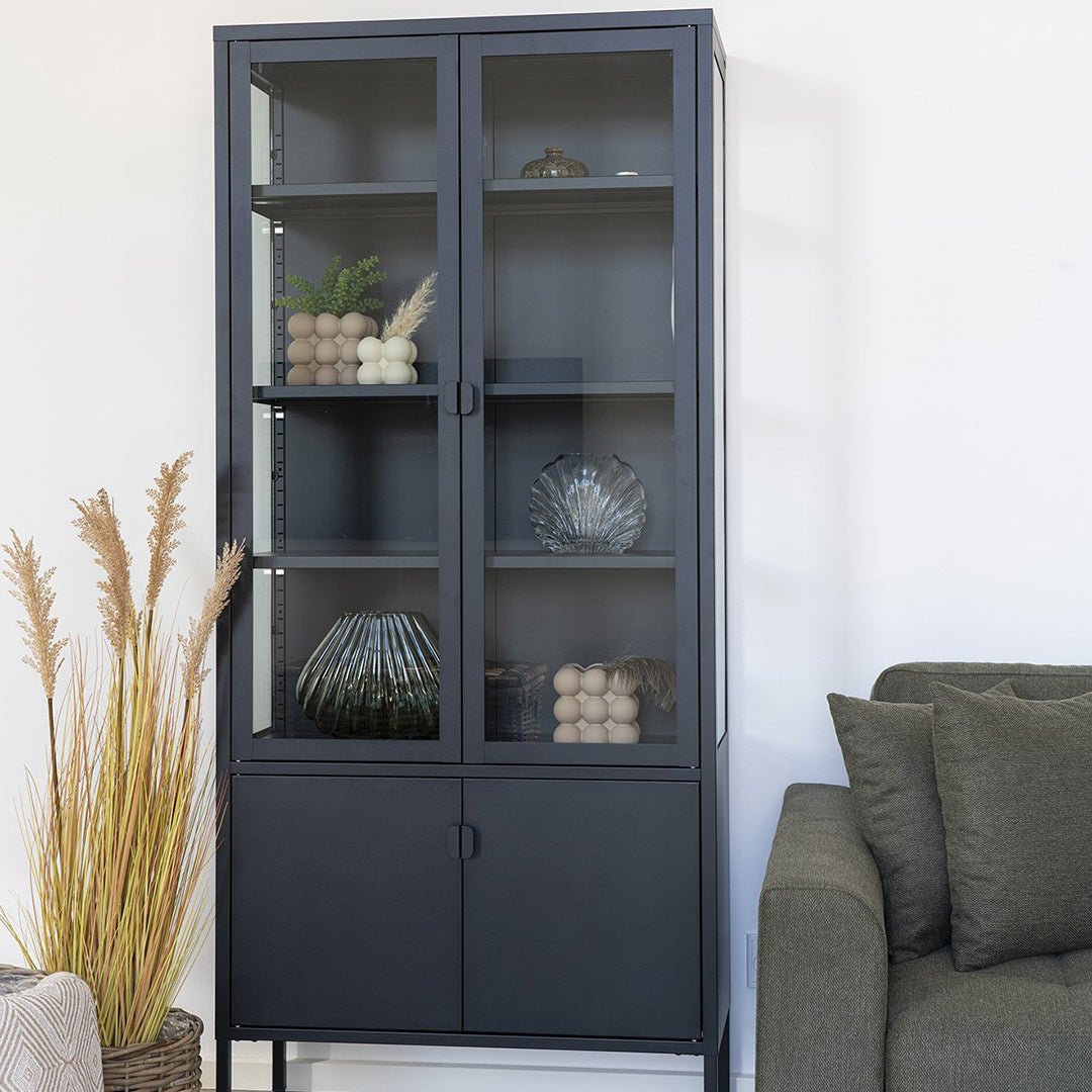 Omarica Brisbane, Material: Jeklo