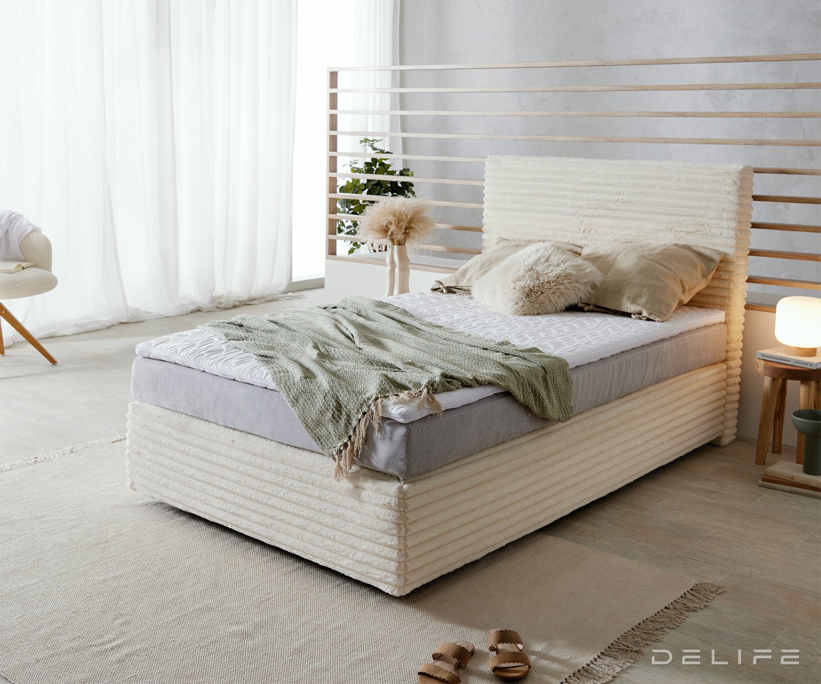 Postelja Dream Well z vzmetnico in nadvložkom, material: Plišasta rebrasta tkanina