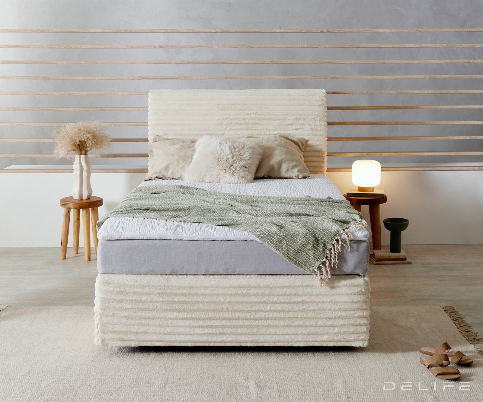 Postelja Dream Well z vzmetnico in nadvložkom, material: Plišasta rebrasta tkanina