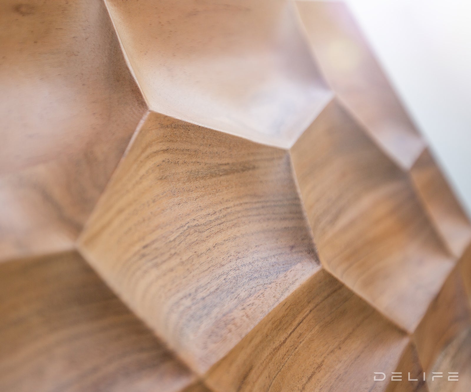 Komoda Solu, Material: Akacija