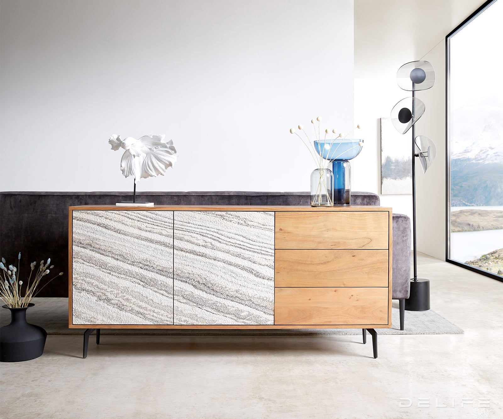 Predalnik Cleo, Material: Akacija