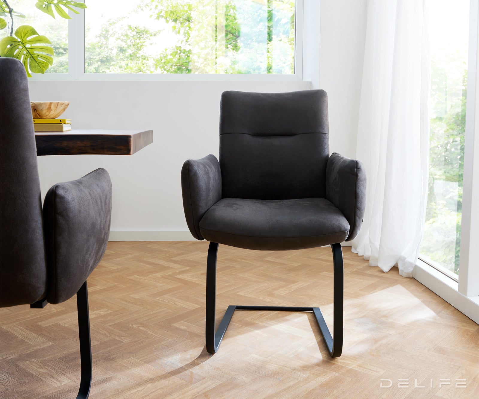 Jedilni stol Jova, Material: mikrofibra