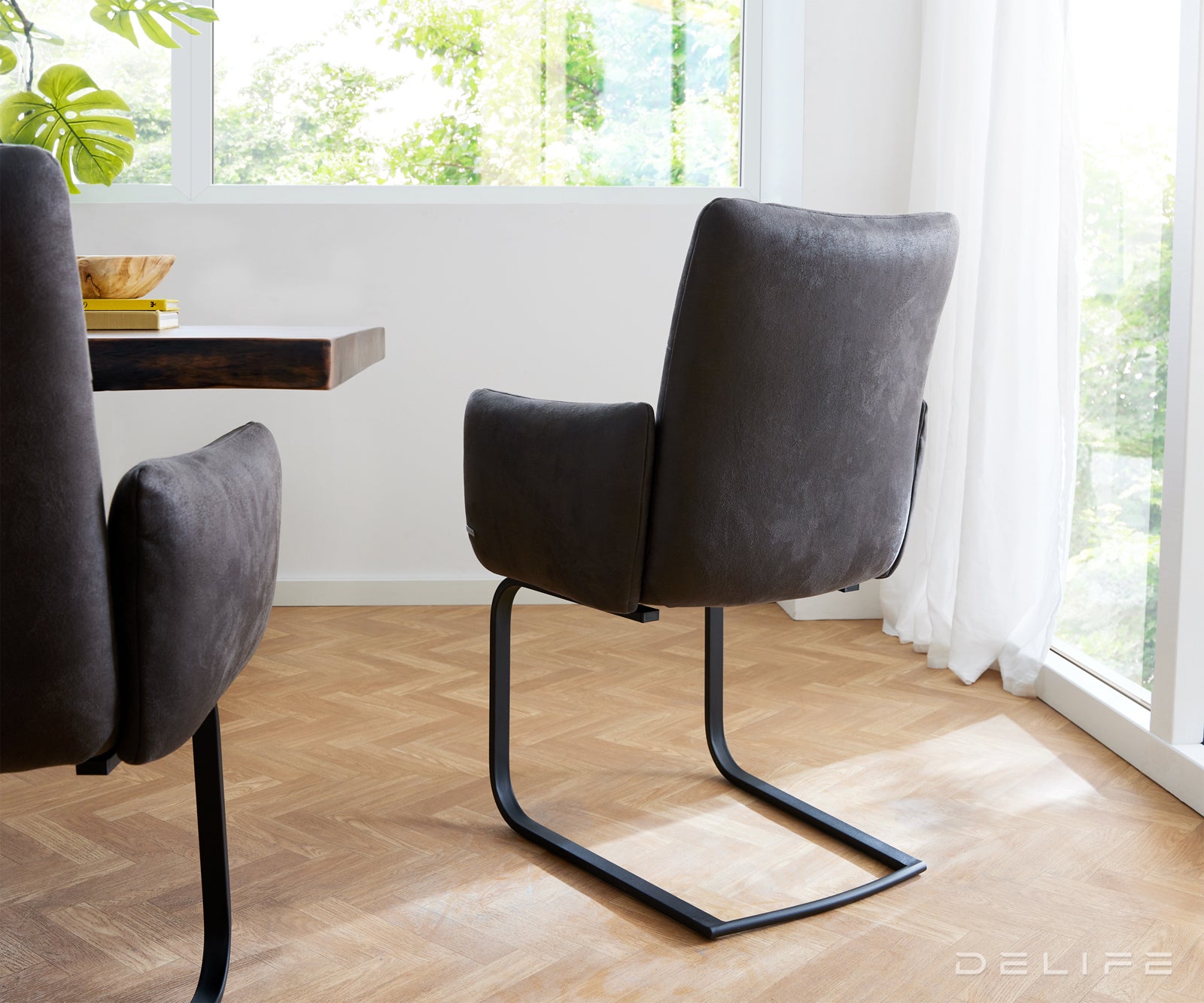 Jedilni stol Jova, Material: mikrofibra