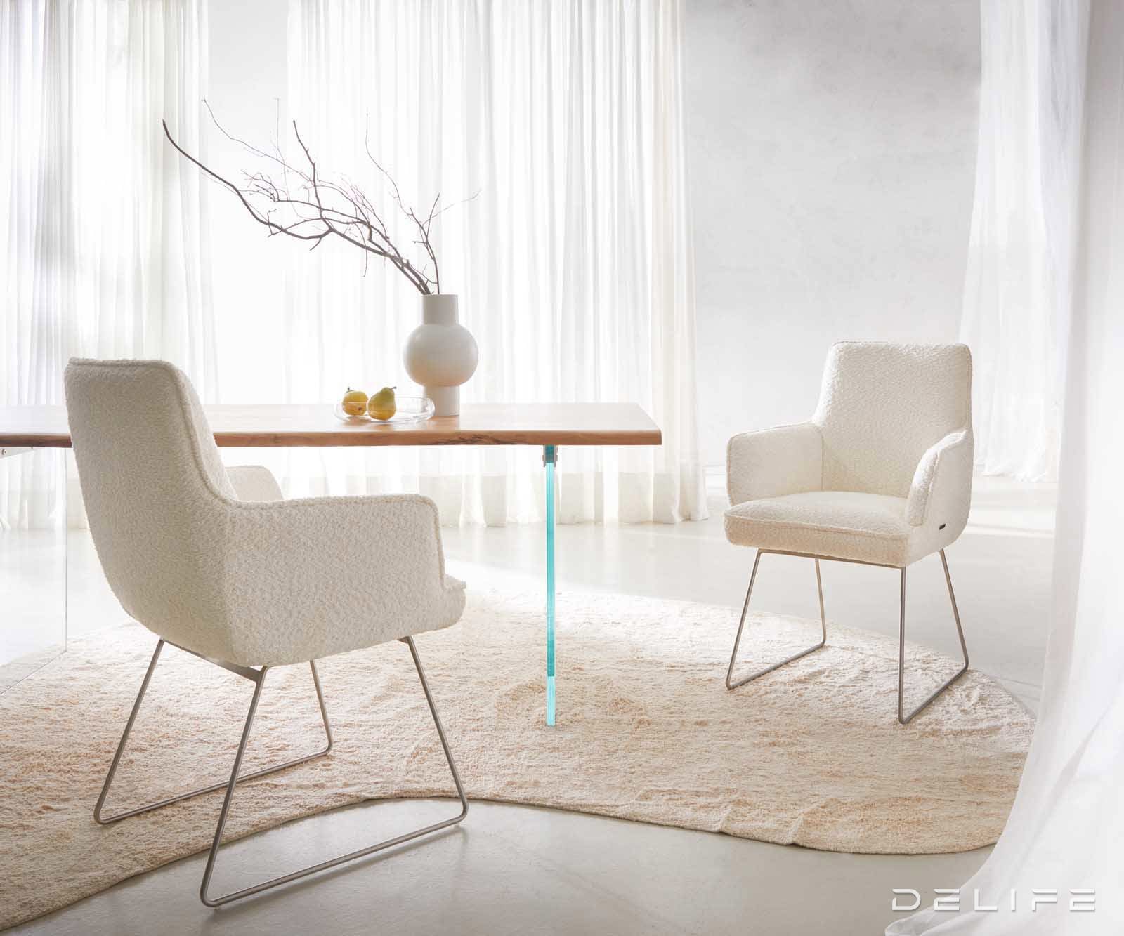 Jedilni stol Heira z naslonom za roke, material: bukle