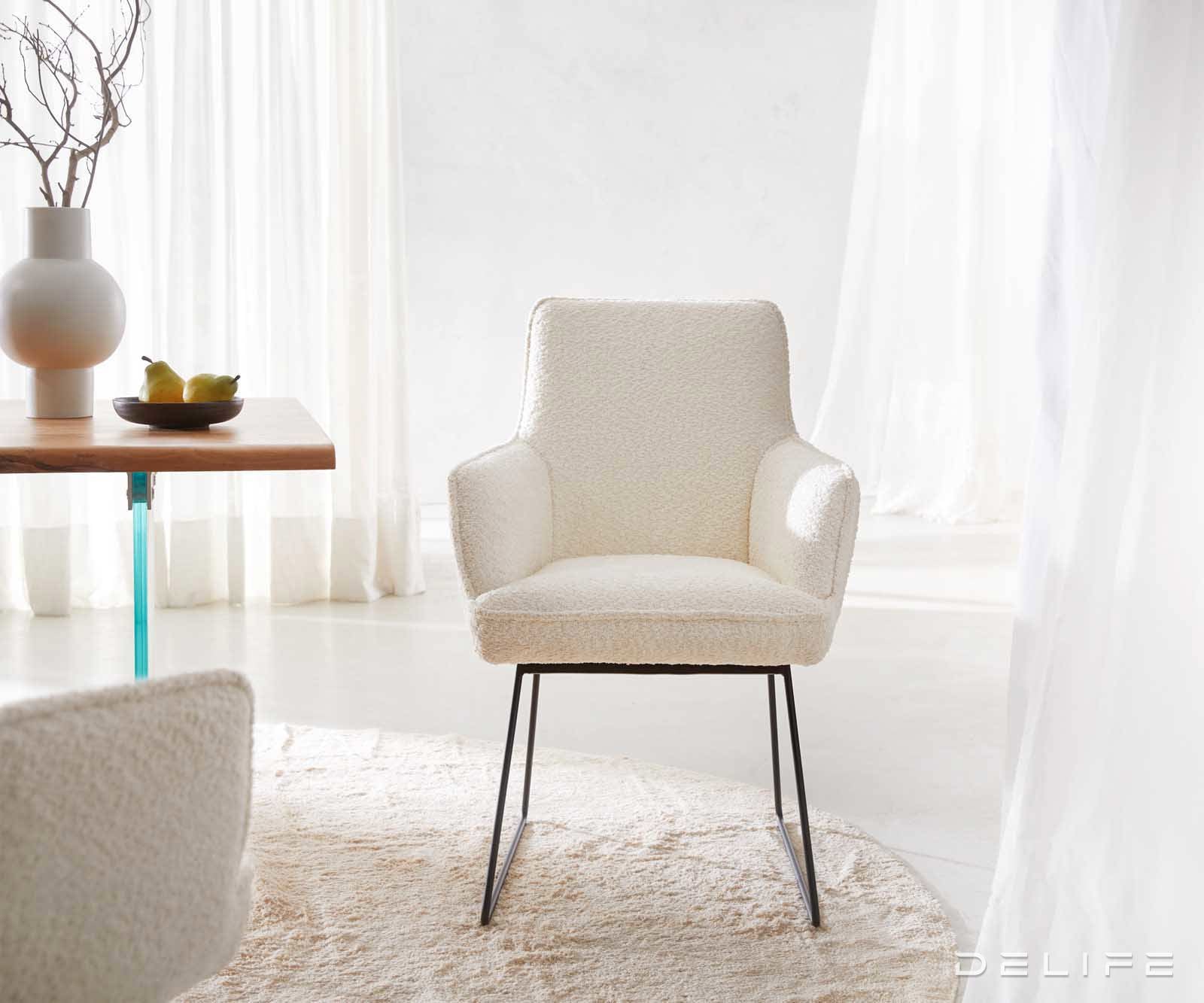 Jedilni stol Heira z naslonom za roke, material: bukle