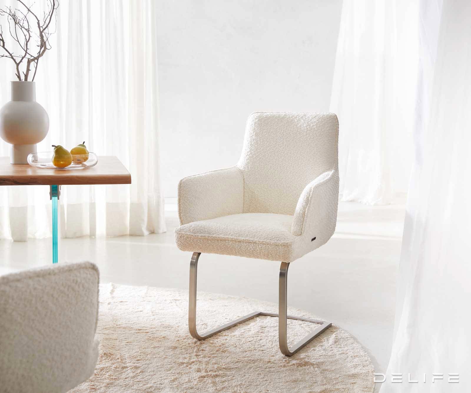 Jedilni stol Heira z naslonom za roke, material: bukle