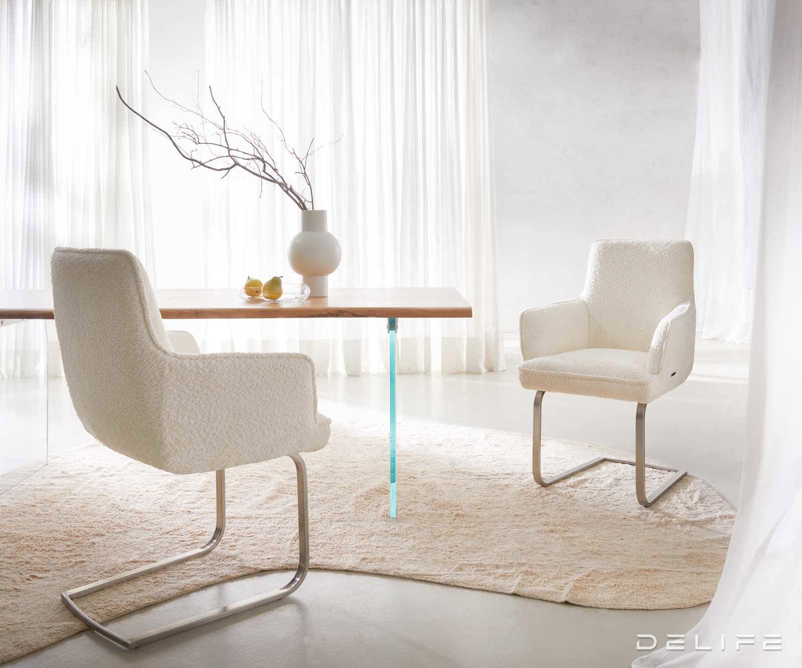 Jedilni stol Heira z naslonom za roke, material: bukle