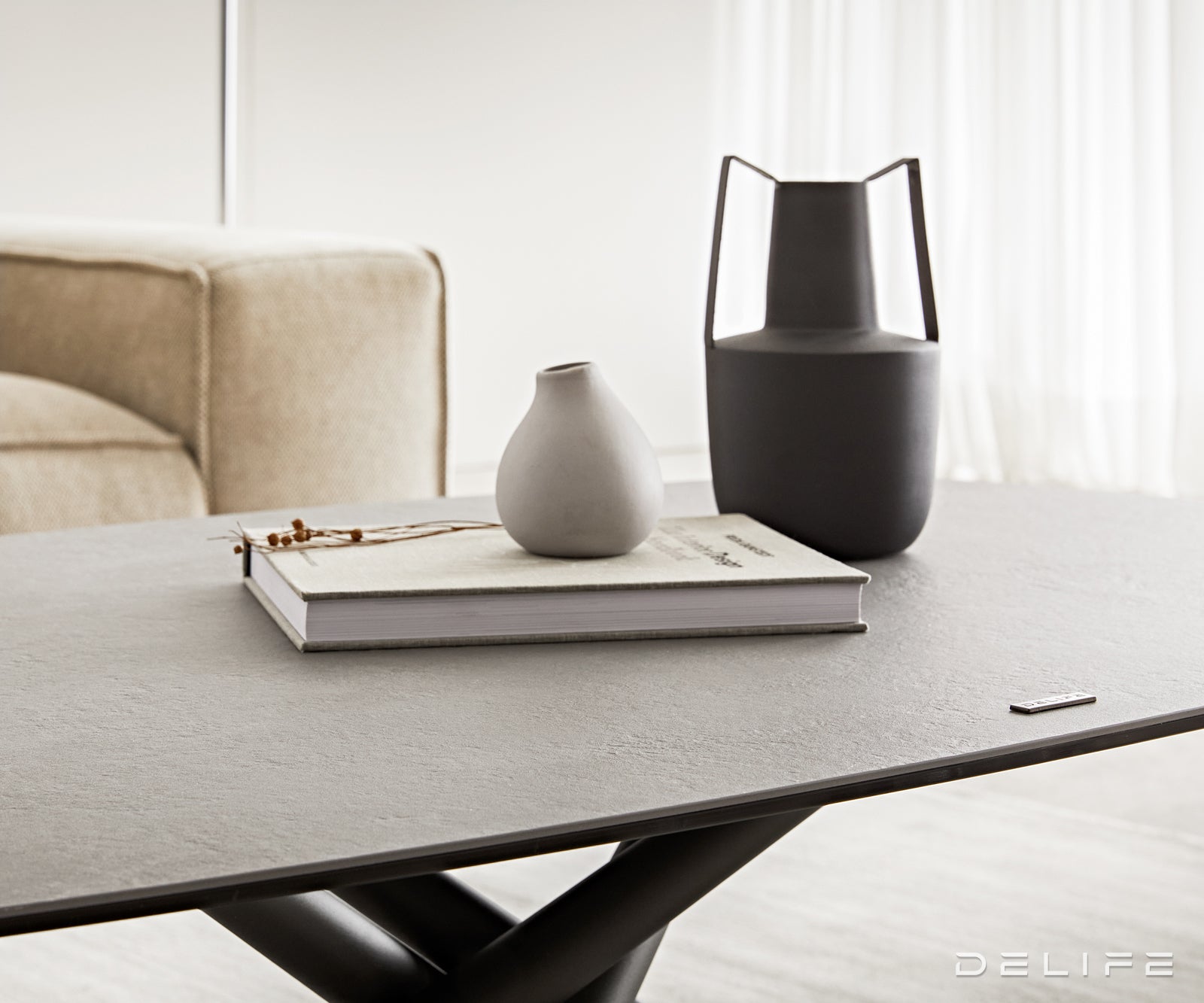 Klubska mizica Sarita 120x70cm, Material: Keramika Aspetto Concreto 