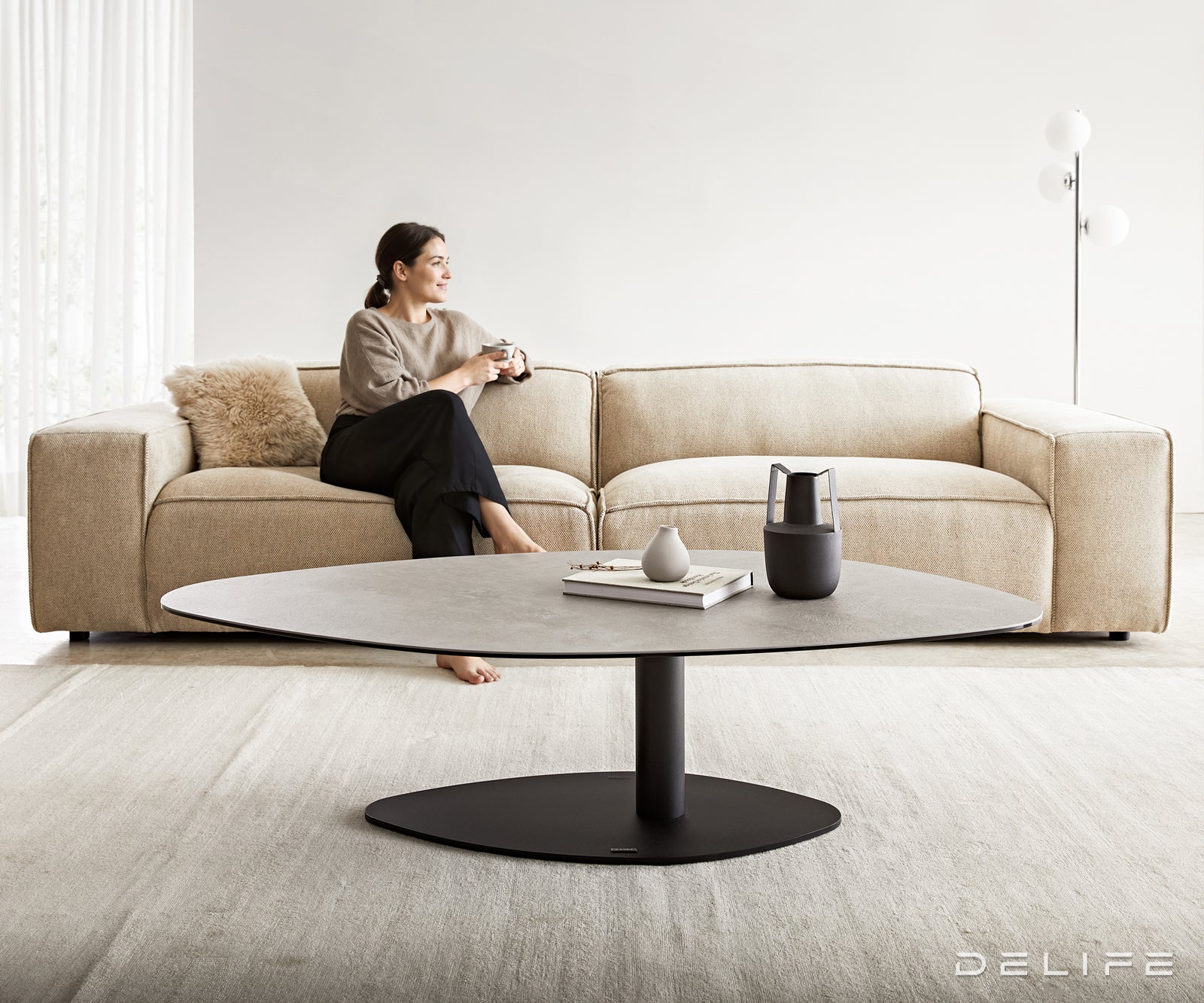 Klubska mizica Vibana 140x80cm, Material: keramika Aspetto Concreto