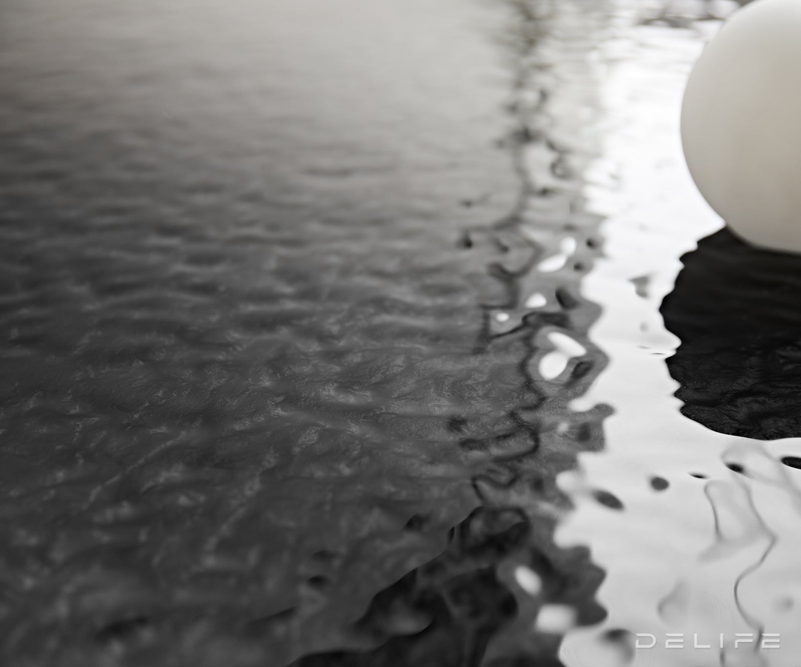 Jedilna miza Edge Boot, 240x120cm, Material: steklo/kovina