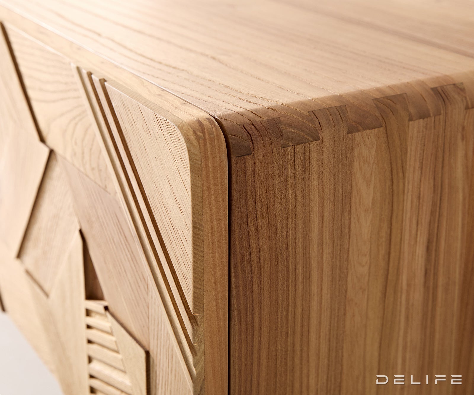 TV omarica Eldoria 220 cm, material: brest