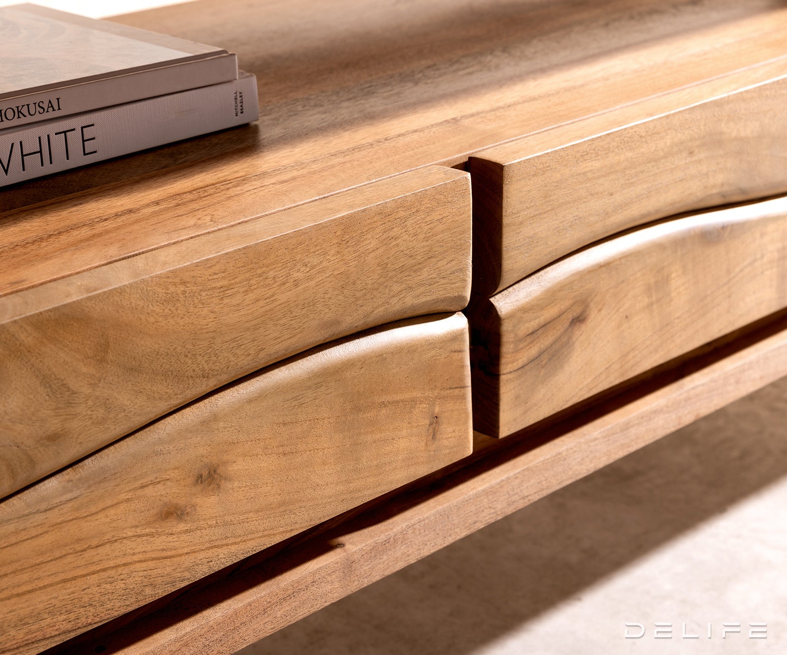 TV omarica Live-Edge 146 cm, Material: Akacija