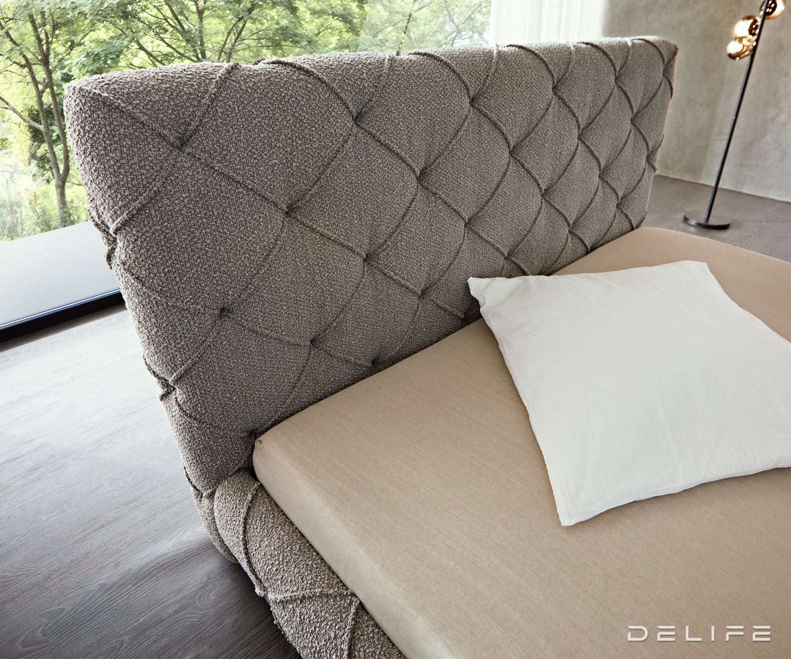 Posteljni okvir Nayara, material: Bukle