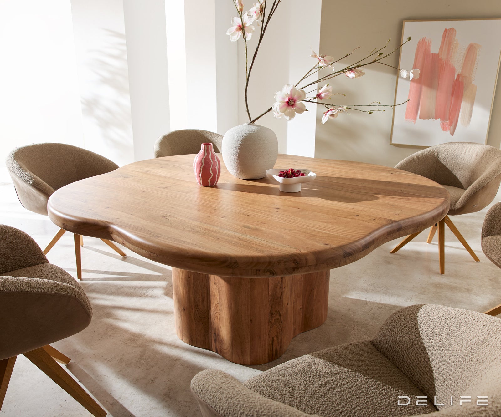 Jedilna miza Orbion 174x167cm, Material: Akacija