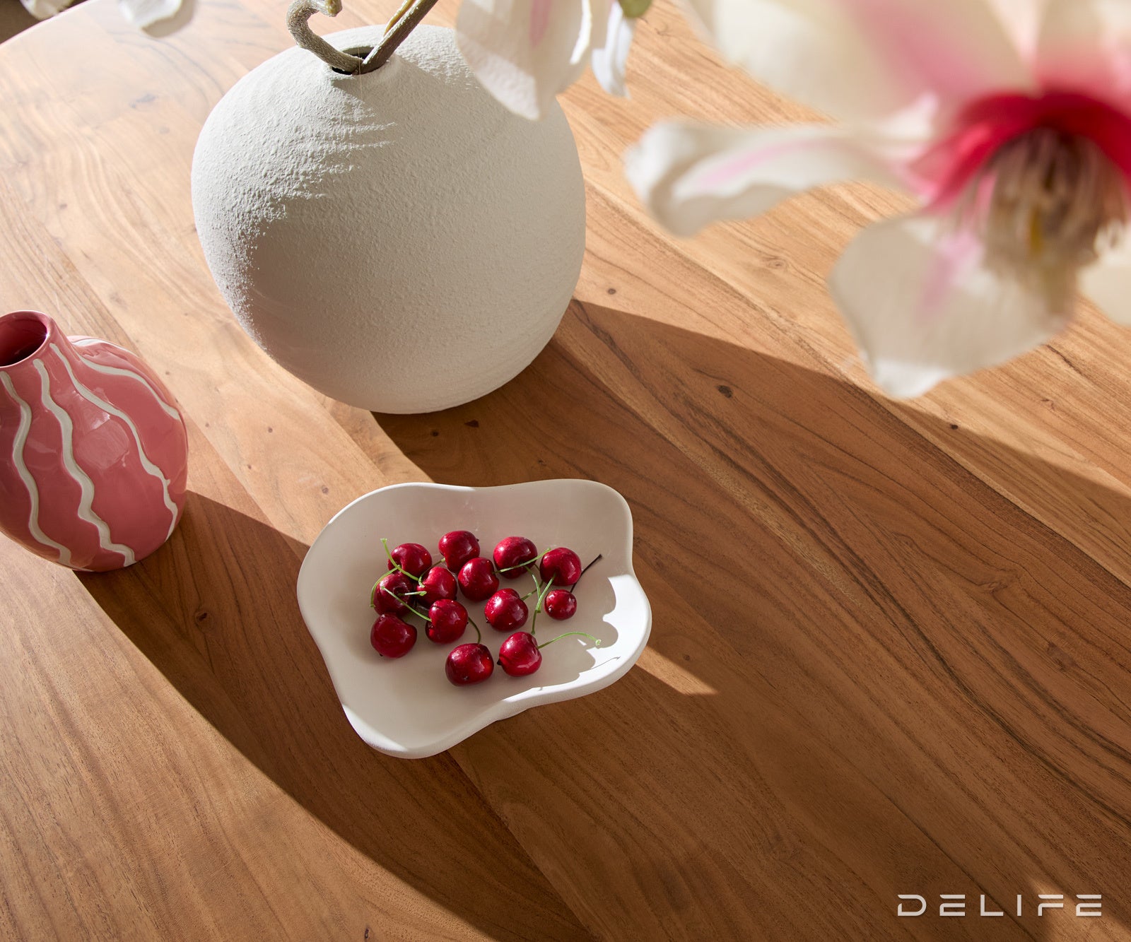 Jedilna miza Orbion 174x167cm, Material: Akacija