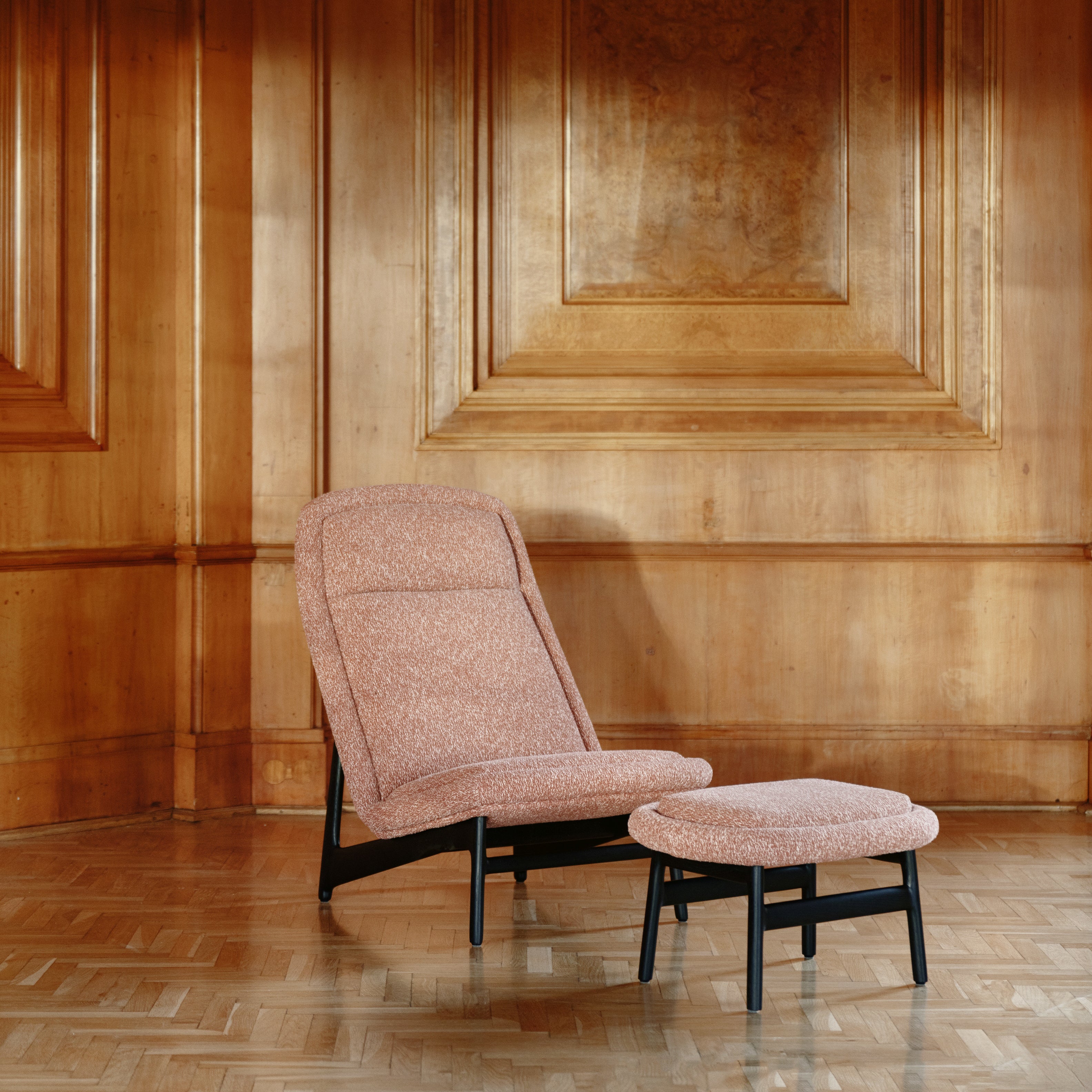 Fotelj z zankami, Material: Izbira materiala