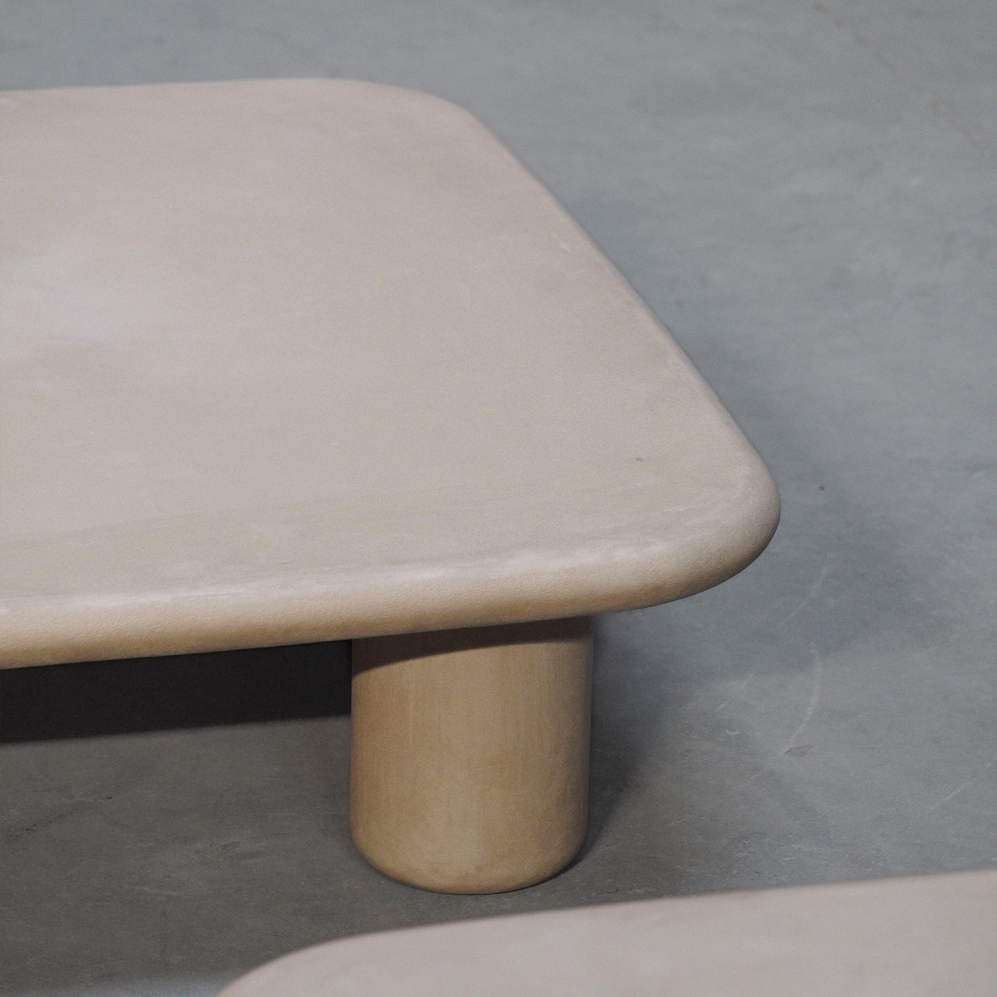 Klubska mizica Haaki