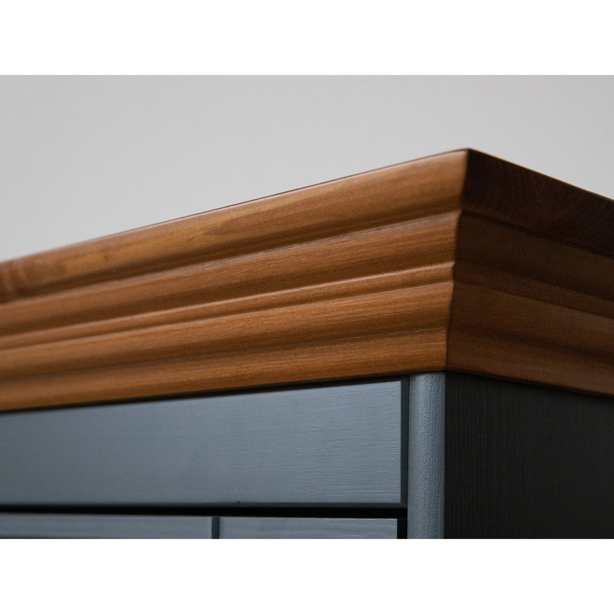 Vitrina Belluno 44,2x190 cm, Material: Masivna borovina