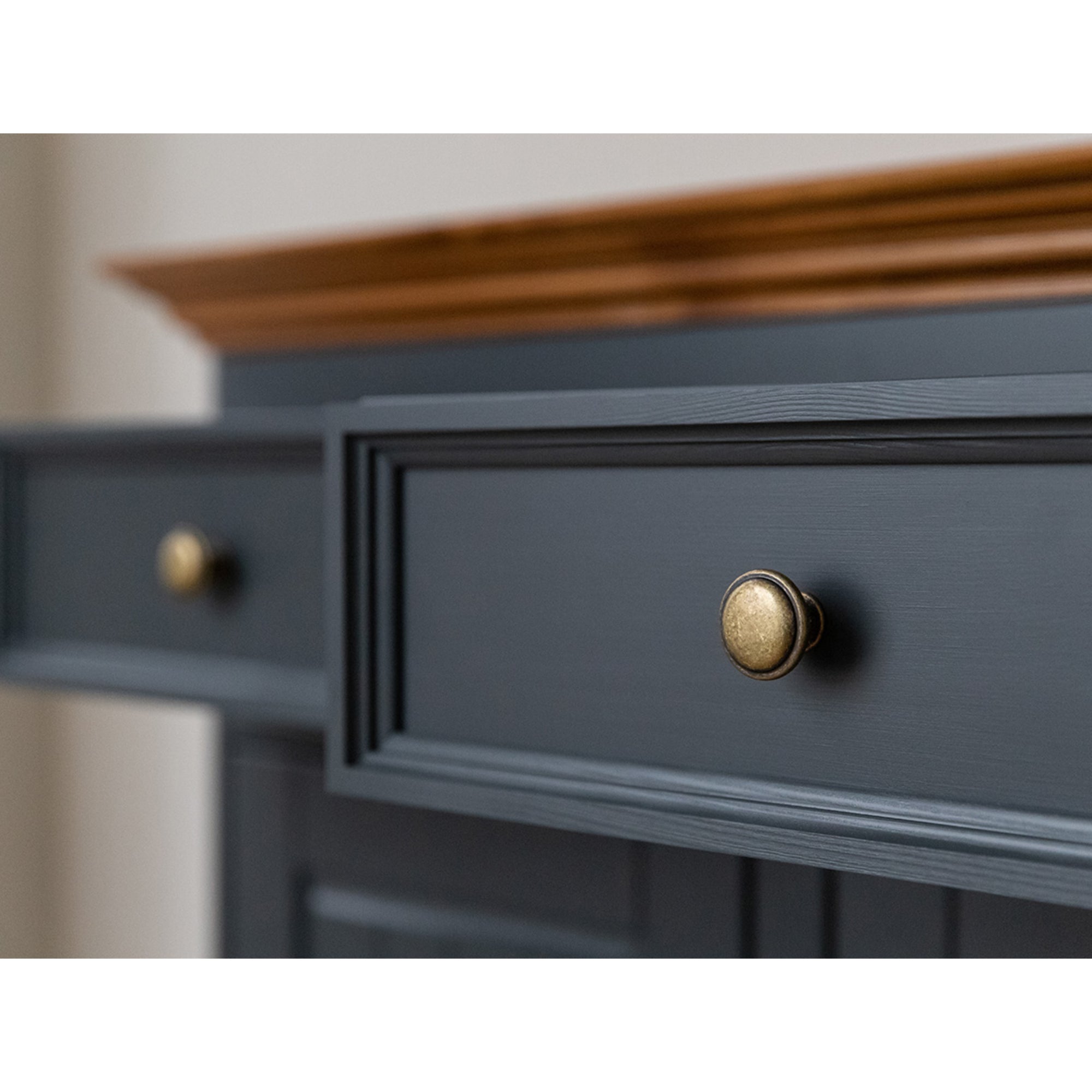 Komoda Belluno 130,3x44,2 cm, Material: Masivna borovina
