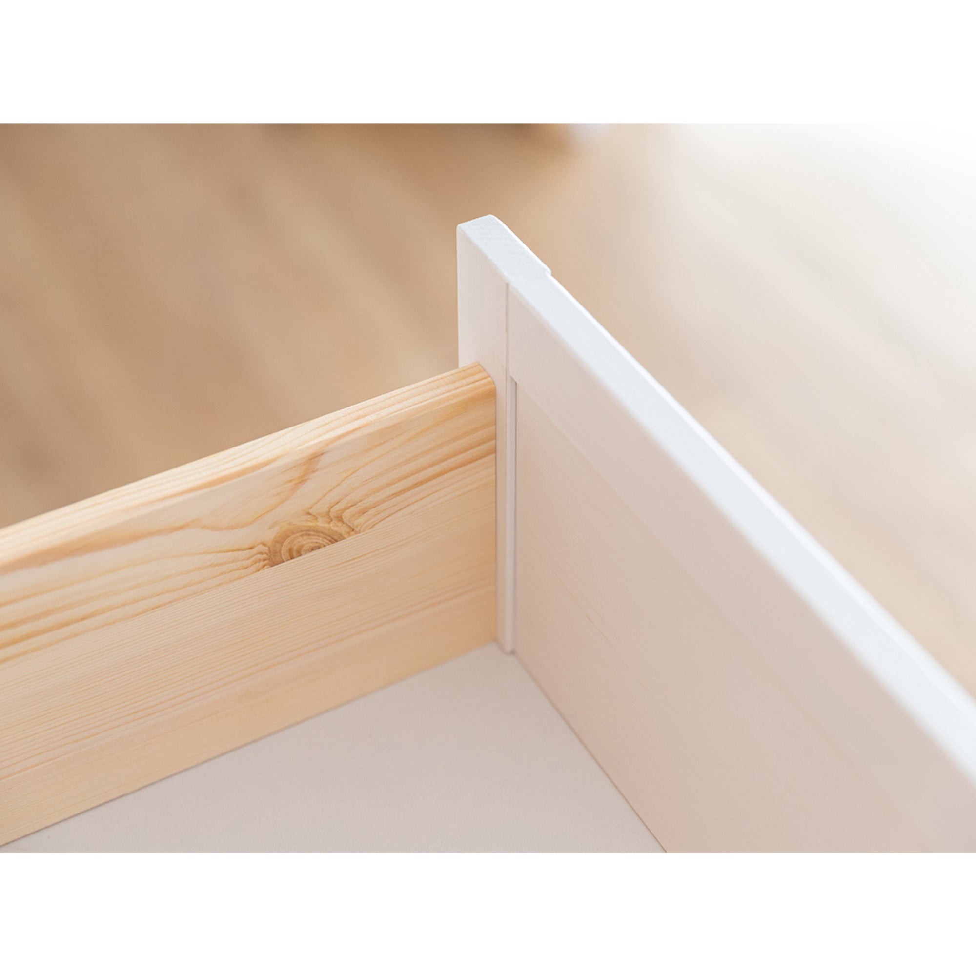 TV komoda Marone 155,2x47,6 cm, material: masivna borovina