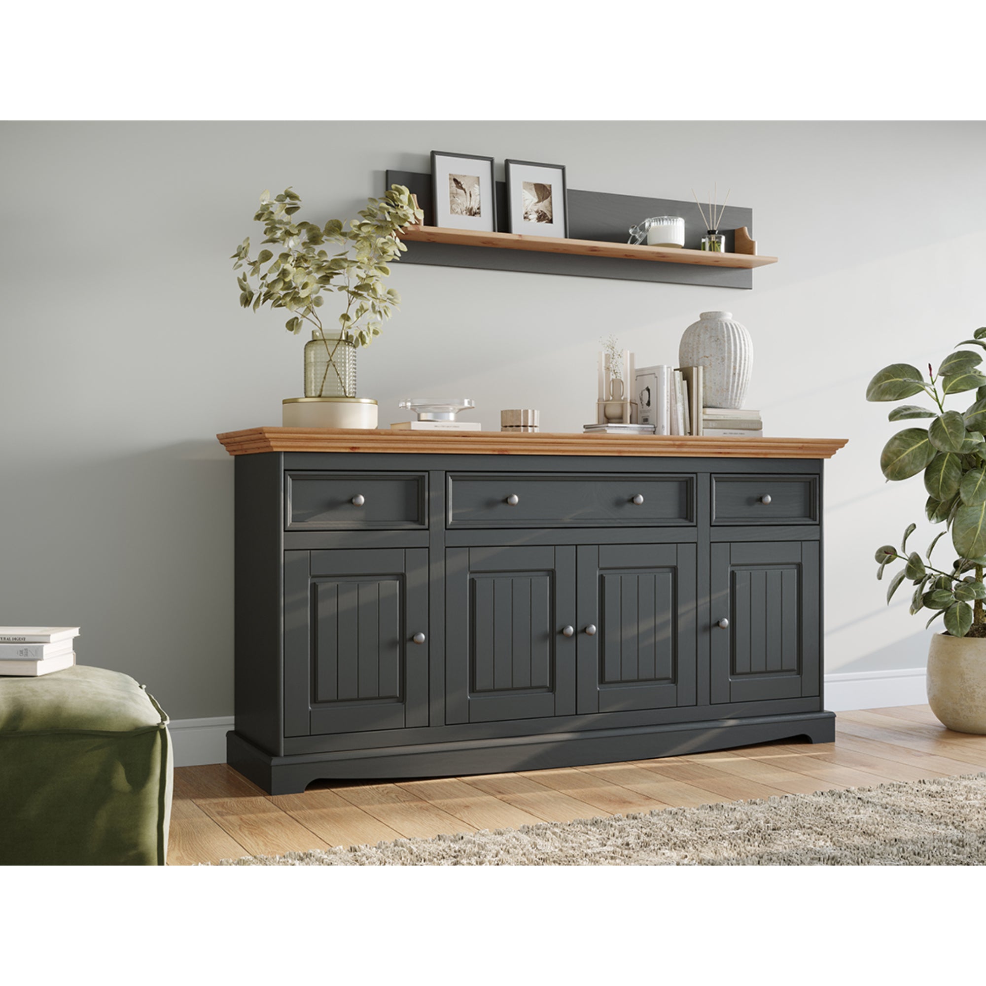 Komoda Belluno 167x44,2 cm, material: masivna borovina
