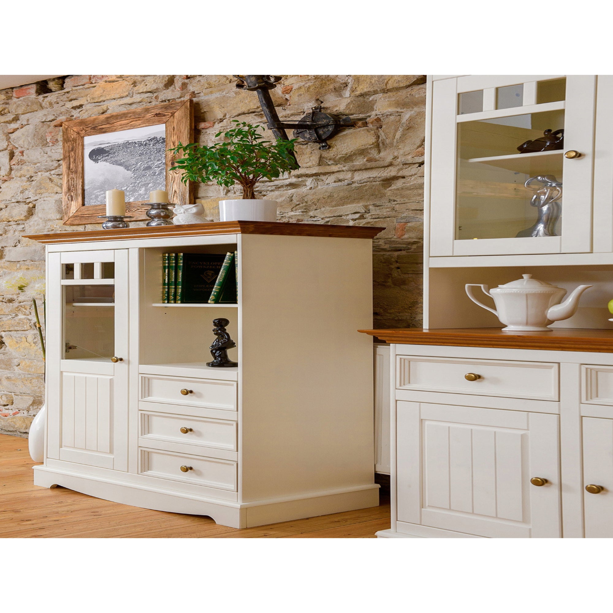 Vitrina Belluno 44x130 cm Material: Masivna borovina