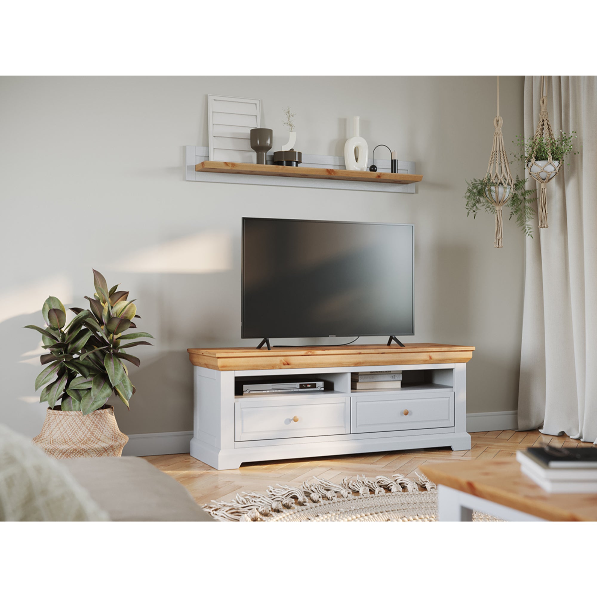 TV komoda Marone 155,2x47,6 cm, material: masivna borovina