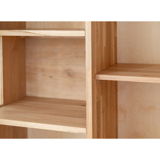 Vitrina Tirano 39x147 cm, Material: Masiven hrastov les