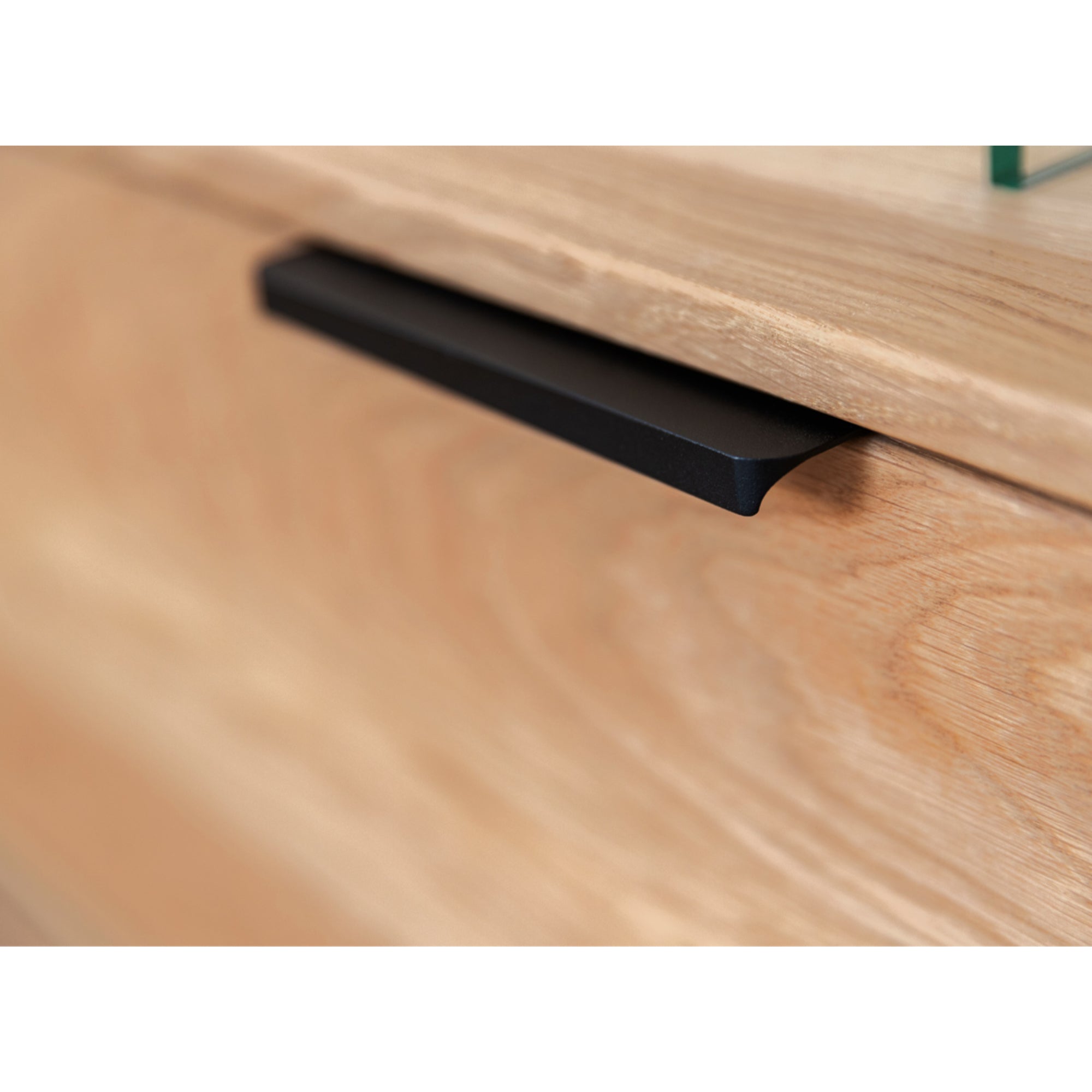 Viseča TV komoda Tirano 200x39 cm, material: masiven hrastov les