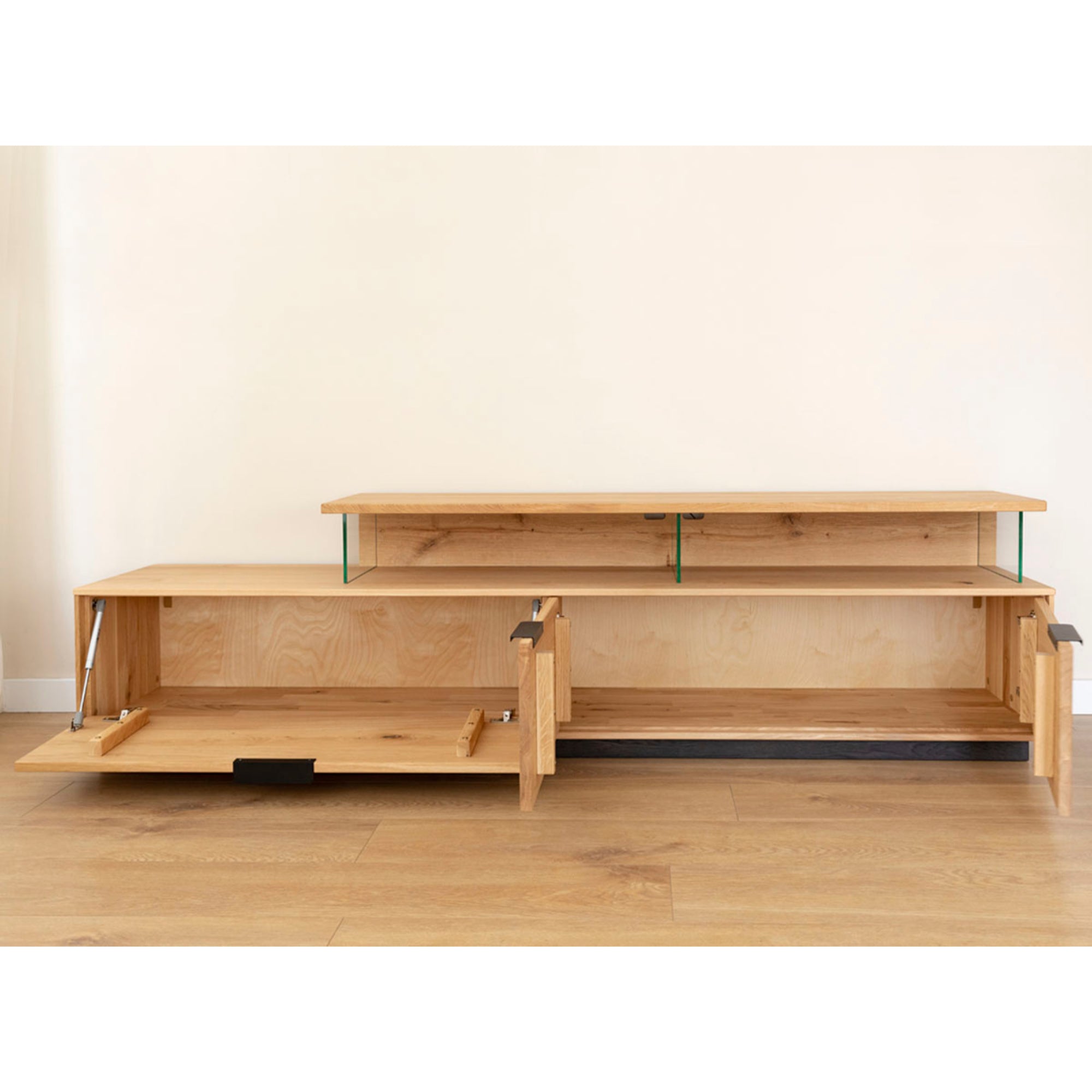 Viseča TV komoda Tirano 200x39 cm, material: masiven hrastov les