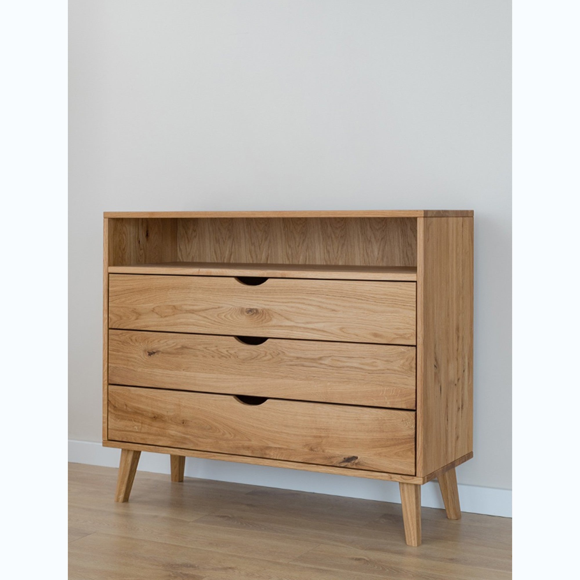 Komoda Simona 110x40 cm, Material: Masivno hrastovo les